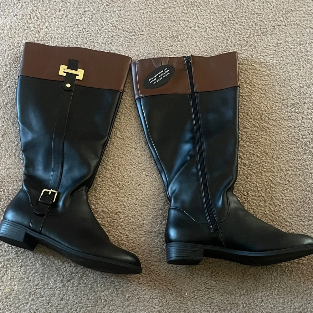 Karen Scott Black and Brown Women's Boots